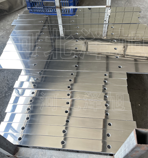Aluminium target plate