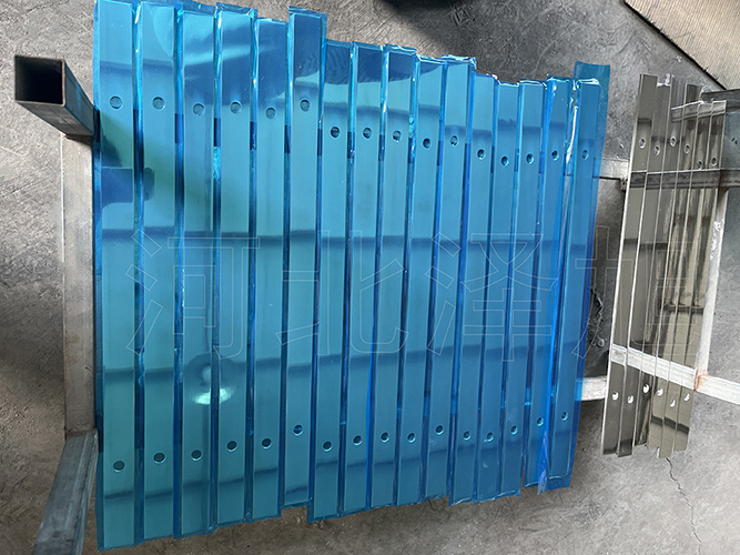 Aluminium target plate