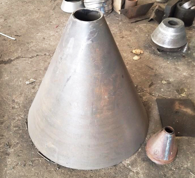 Carbon steel reducing pipe